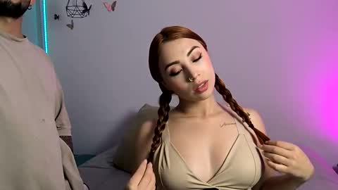 Snapshot of chloe_johnson_1 chatting on 01/09/25, 02:01 sammy online show from 01/09/25, 02:01