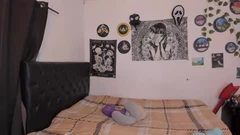 chloe_kisses online show from 09/30/25, 11:15