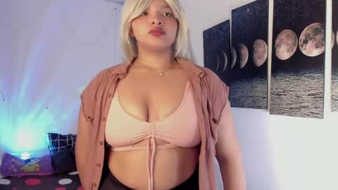 chloe_kisses online show from 05/05/26, 11:29