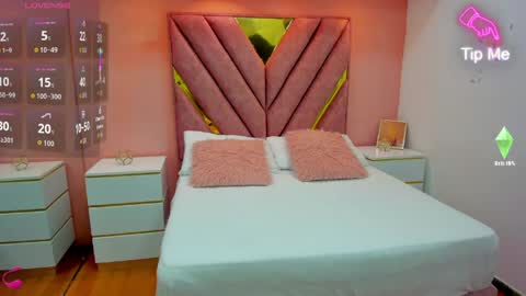 Chloe online show from 04/18/26, 11:14