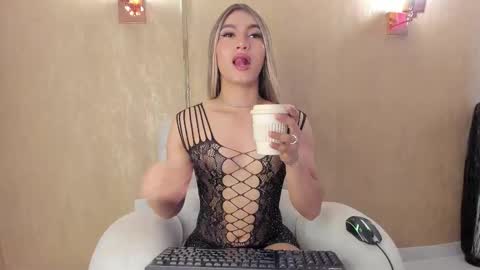 chloe_luxury online show from 03/10/26, 03:06