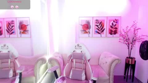 Chloe  online show from 05/11/26, 11:49