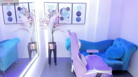 Chloe  online show from 07/17/26, 11:50