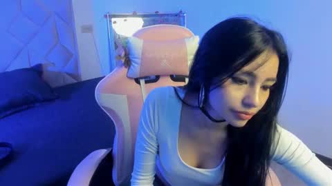 Snapshot of chloe_miller_7 chatting on 02/07/26, 01:15 Chloe online show from 02/07/26, 01:15