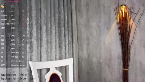 Snapshot of chloe_moor chatting on 01/29/25, 08:35 Chloe online show from 01/29/25, 08:35