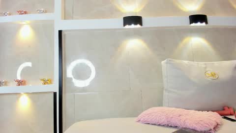 Snapshot of chloe_murray chatting on 10/11/25, 07:40 CHLOE online show from 10/11/25, 07:40