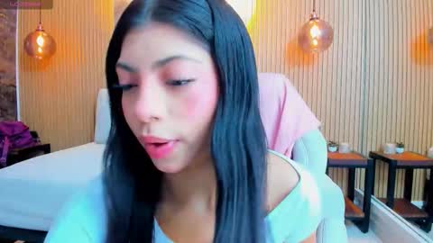 Snapshot of chloe_murray chatting on 11/01/25, 07:05 CHLOE online show from 11/01/25, 07:05