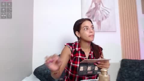 chloe_peach_ online show from 02/04/26, 12:11