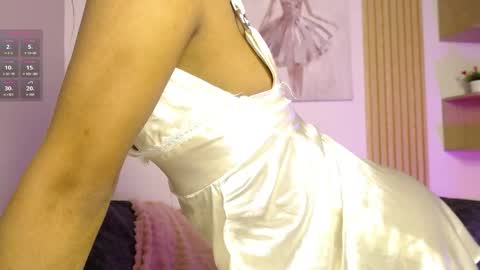 chloe_peach_ online show from 04/14/26, 12:55