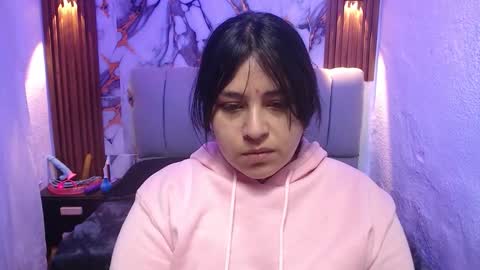 chloe_smith5 online show from 11/19/25, 01:11