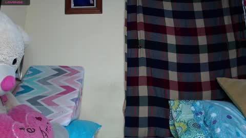 Chloe  online show from 01/28/25, 06:17