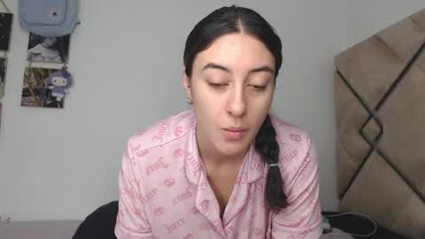 Chloe  online show from 10/10/25, 01:32