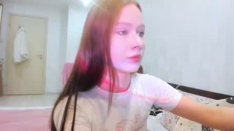 Snapshot of chloe_wifey chatting on 10/28/25, 03:14 chloe wifey online show from 10/28/25, 03:14