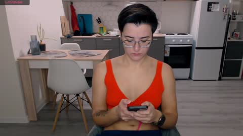 Eva and Sandra online show from 12/06/24, 10:27