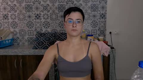 Eva and Sandra online show from 03/11/25, 09:45