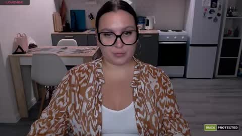 Eva and Sandra online show from 09/19/25, 05:31