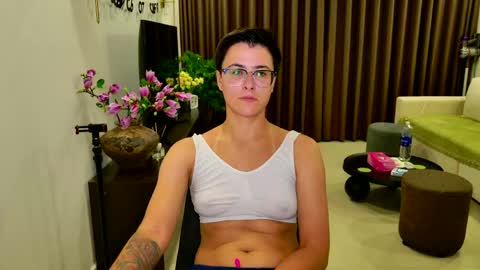 Eva and Sandra online show from 05/31/26, 06:09