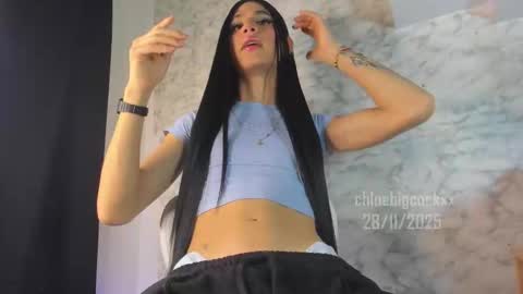 Snapshot of chloebigcockxx chatting on 11/29/25, 12:24 Im Chloe independent account online show from 11/29/25, 12:24