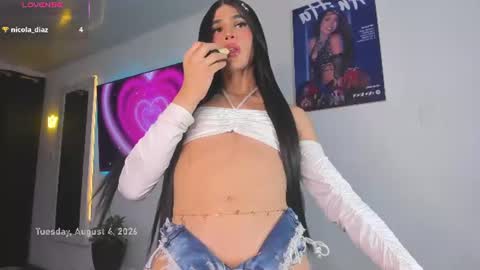 Snapshot of chloebigcockxx chatting on 08/04/26, 11:13 Im Chloe independent account online show from 08/04/26, 11:13