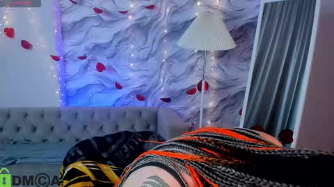 Snapshot of chloebloss0m chatting on 02/18/26, 03:24 Boni online show from 02/18/26, 03:24