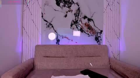 chloegils online show from 10/19/25, 01:23