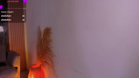 chloegils online show from 10/25/25, 12:45