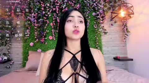 Chloe online show from 12/23/25, 08:45