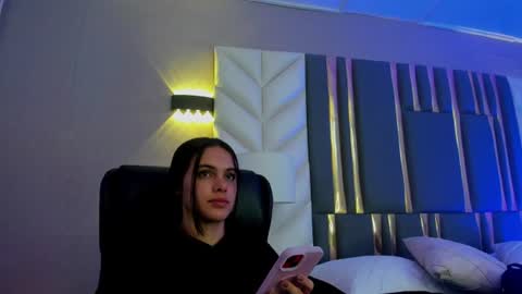 Snapshot of chloeharper_ chatting on 06/26/26, 11:58 Chloe Harper online show from 06/26/26, 11:58