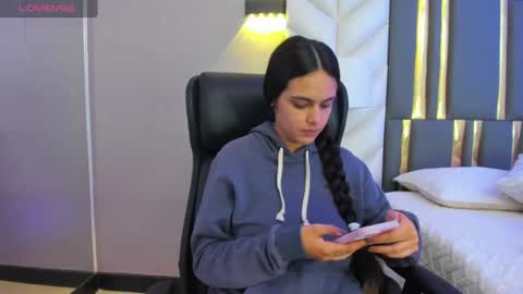 Snapshot of chloeharper_ chatting on 07/09/26, 11:58 Chloe Harper online show from 07/09/26, 11:58