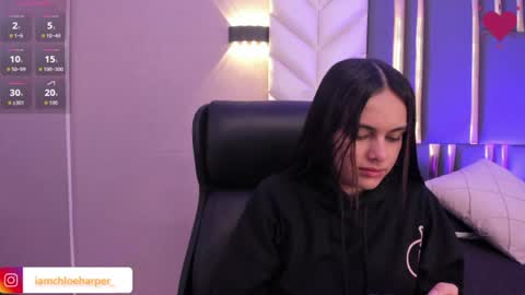 Snapshot of chloeharper_ chatting on 07/20/26, 12:40 Chloe Harper online show from 07/20/26, 12:40