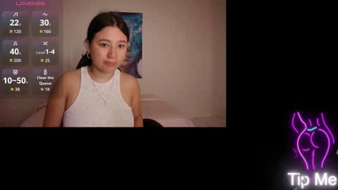 Snapshot of chloekitty_69 chatting on 11/29/25, 11:13 Melisa online show from 11/29/25, 11:13