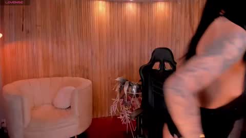 Chloe  OF chloemanson online show from 03/07/25, 09:06