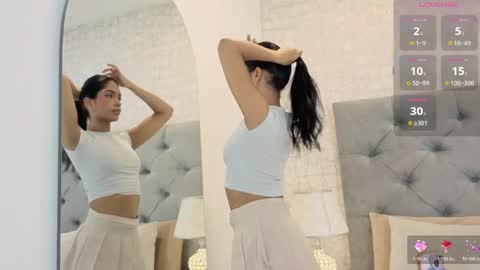 C H L O E  M O O N online show from 04/01/26, 11:22