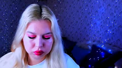 Snapshot of chloericci chatting on 10/07/25, 08:22 ChloeRicci online show from 10/07/25, 08:22