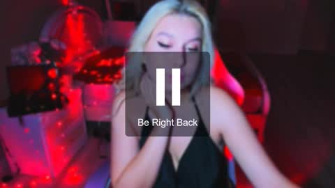 Snapshot of chloericci chatting on 10/19/25, 12:44 ChloeRicci online show from 10/19/25, 12:44