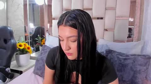 Chloe  online show from 01/05/26, 10:46