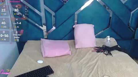 chloerose__ online show from 04/29/26, 03:10