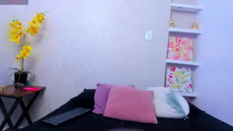 Chloe  online show from 05/05/26, 07:55