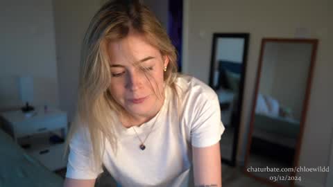 Snapshot of chloewildd chatting on 12/03/24, 07:44 Chloe online show from 12/03/24, 07:44