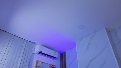 Snapshot of chlooee_ chatting on 06/12/26, 01:59 Chlooe online show from 06/12/26, 01:59