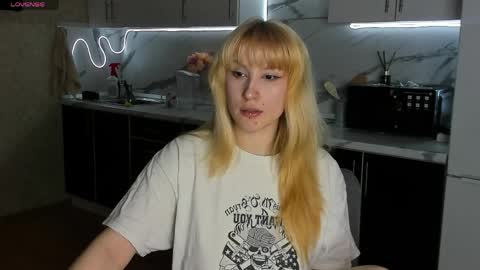 choco_meowx online show from 03/30/26, 10:27