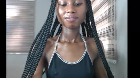 choco_petitqueen online show from 11/11/25, 08:25