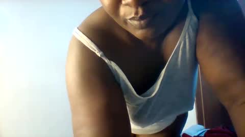 chocobabe002 online show from 12/23/25, 02:09