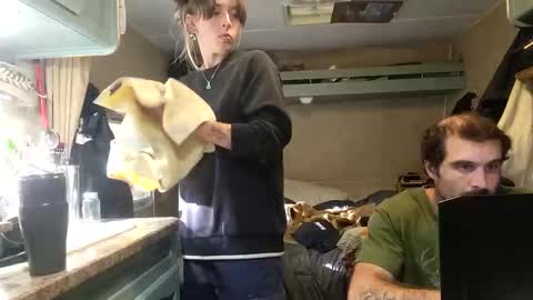 chocobear89 online show from 09/21/25, 08:21