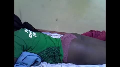 chocolate_baby3 online show from 11/18/25, 06:56