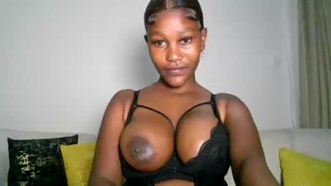 chocolate_divaa online show from 07/24/26, 08:23
