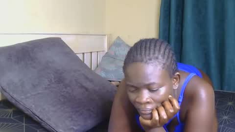 Snapshot of chocolate_peggy chatting on 03/26/26, 12:00 chocolate_peggy online show from 03/26/26, 12:00