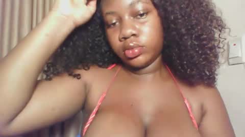 chocolateassgirl61 online show from 11/19/25, 06:08