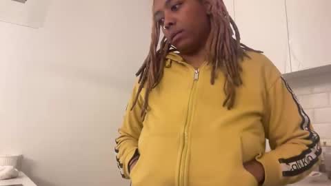 ChocolateCakeQueen online show from 12/05/24, 04:09