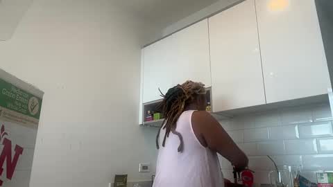 ChocolateCakeQueen online show from 12/20/24, 03:31